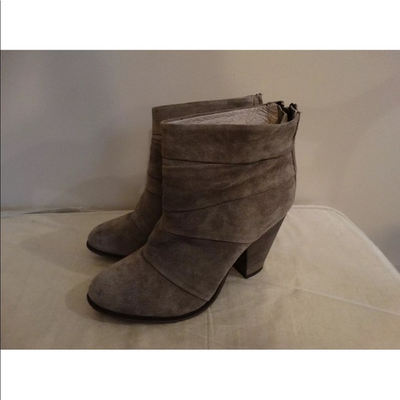 Steve Madden Shoes - Steve Madden Suede Leather Boots Size 10